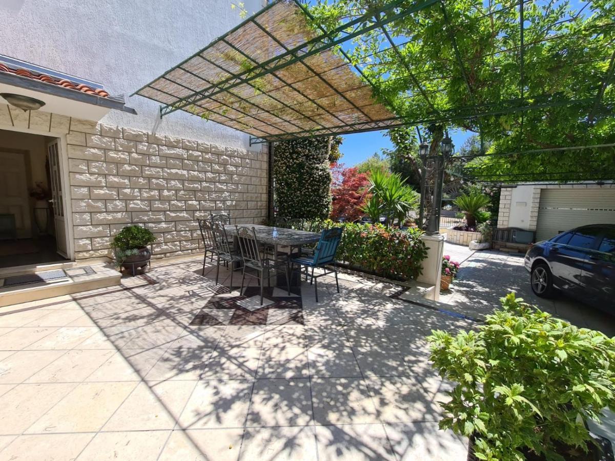 Anita Apartments Trogir Exterior photo