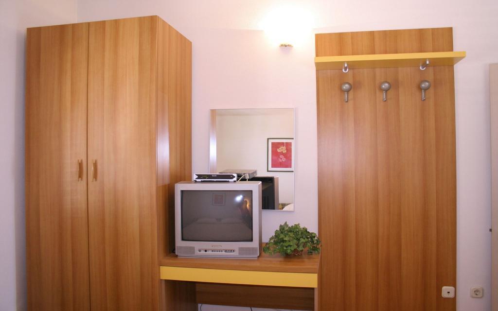Anita Apartments Trogir Room photo
